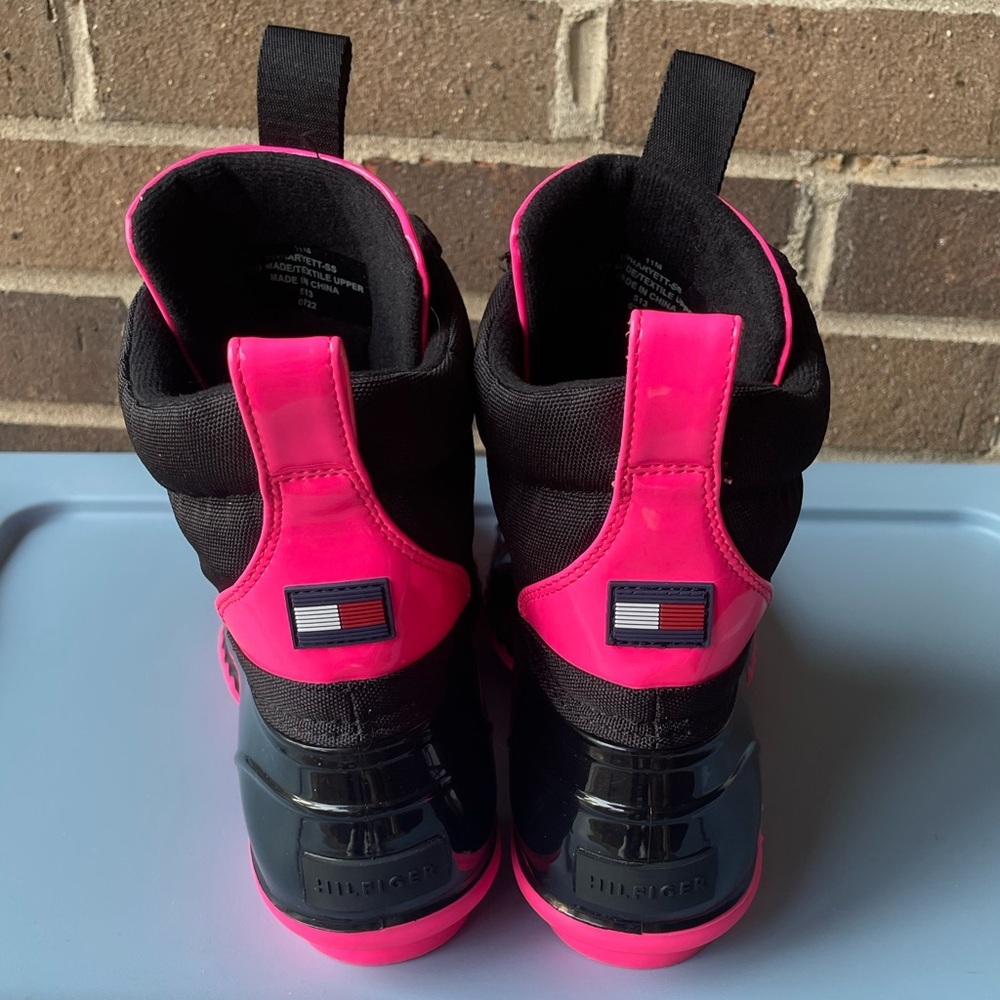 Tommy Hilfiger Haryett Duck Boots - Picture 4 of 9